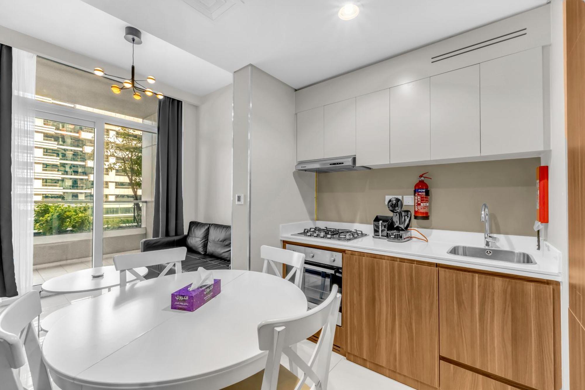 Hotel Wonderful Reva Downtown 4*